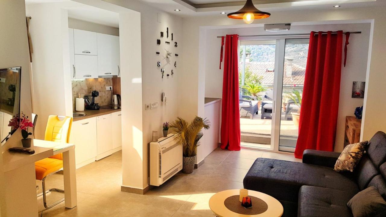 Apartments Nancy Cattaro Esterno foto