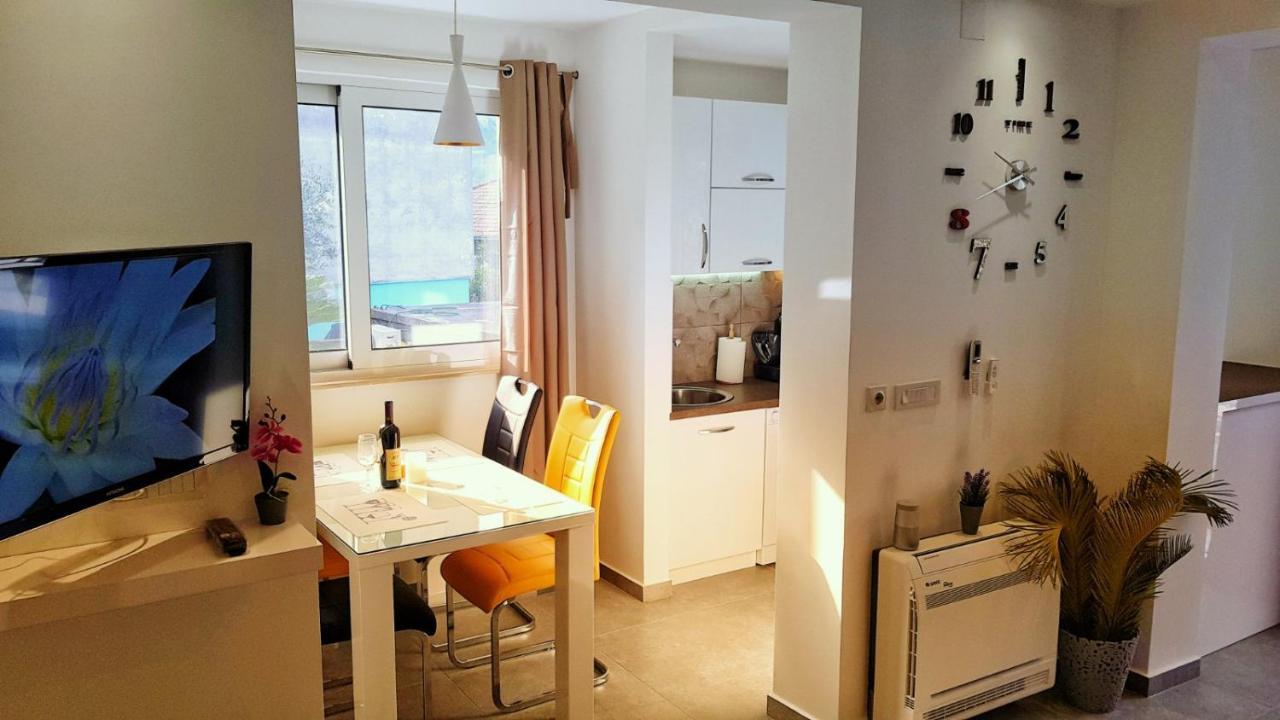 Apartments Nancy Cattaro Esterno foto